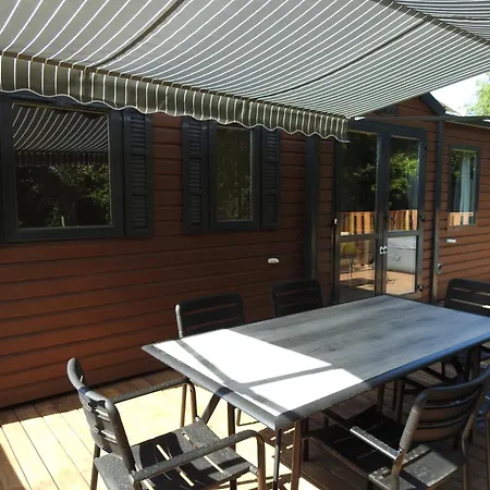 Mobil-home Nature Au Coeur Du Perigord Prive База отдыха *